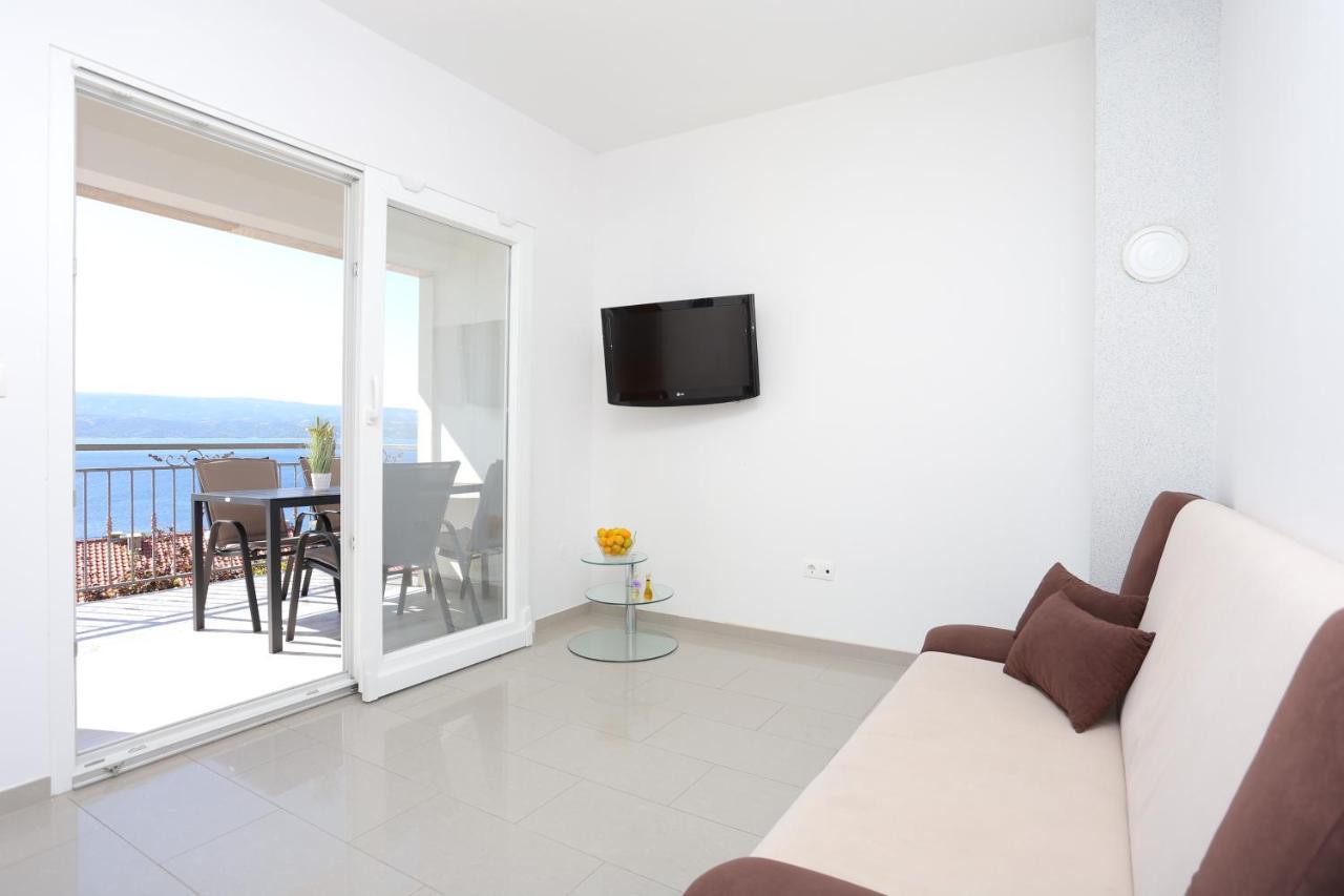 Apartments With A Parking Space Stanici, Omis - 17894 Bagian luar foto